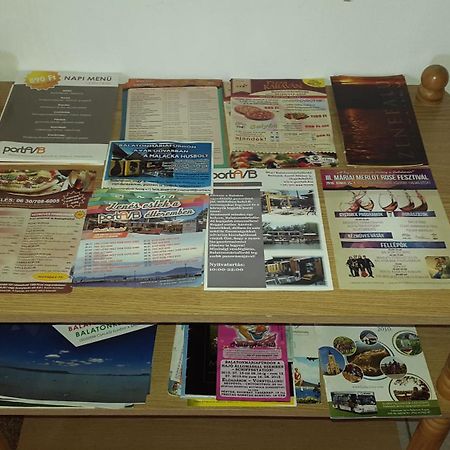 Hajas Familia Kiado Szobak Balatonmariafurdo Ngoại thất bức ảnh